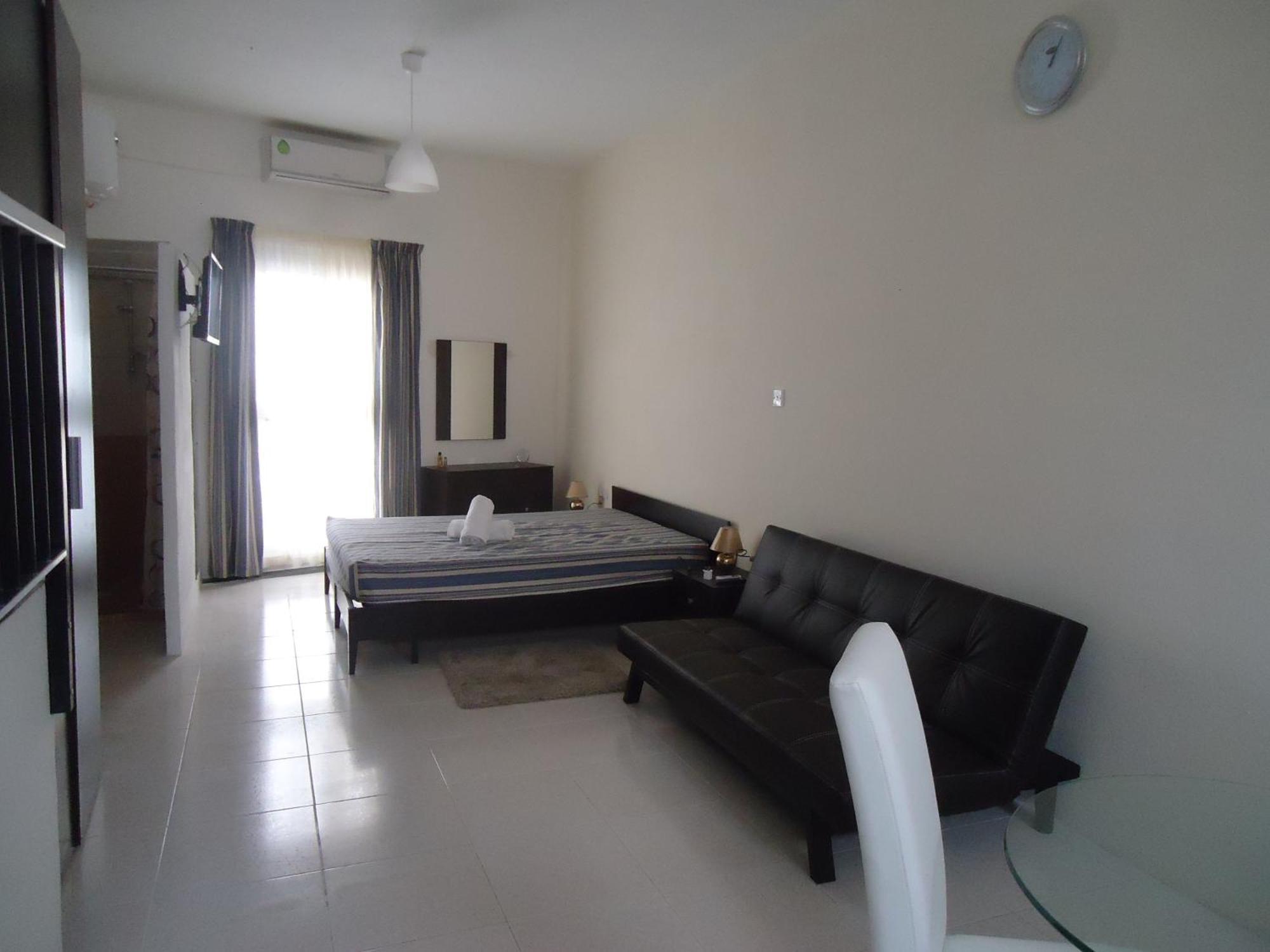 Апартаменти Shamrock Flats Мелліха Номер фото